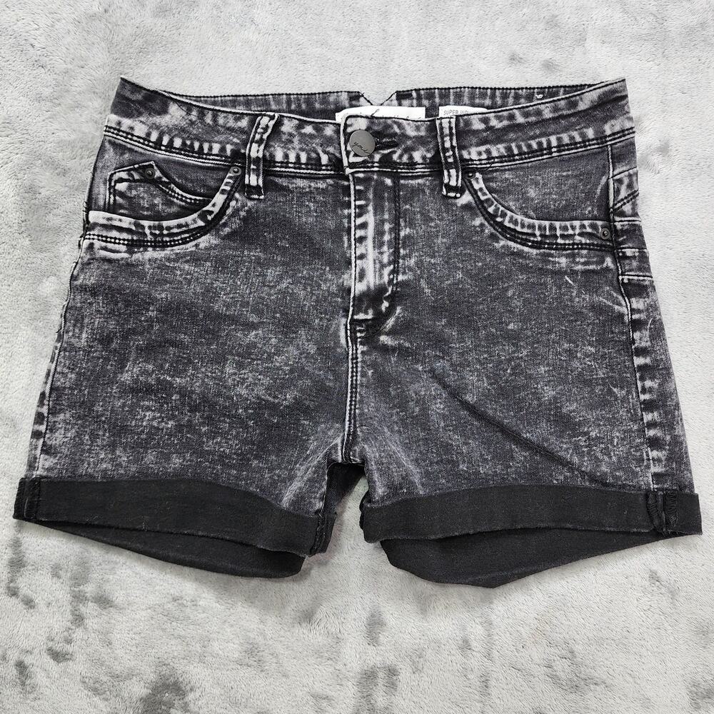 YMI‎ Luxe Shorts Womens 7/28 Black Stone Wash Denim Super High Rise Cuffed